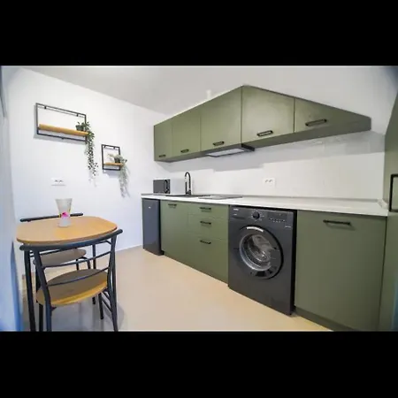 Apartment Chic Near Old Town