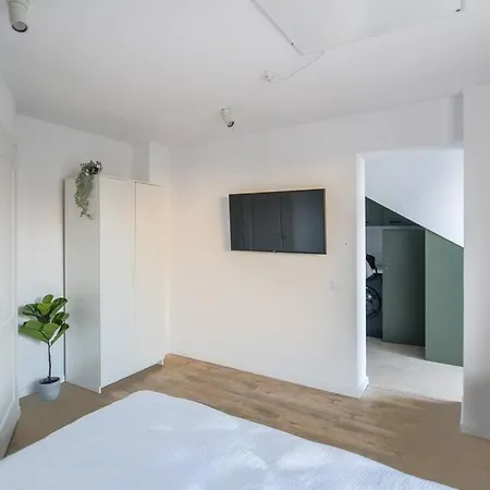 Apartment Chic Near Old Town Brașov